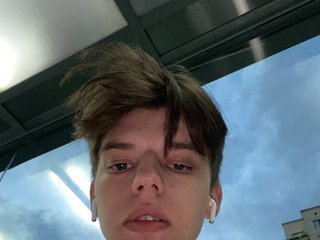 My BongaCams Model Name Is GuyLiam And I Am A Brunette! 19 Is My Age