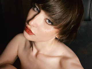 4)