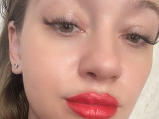 I'm 35 Years Of Age! I Am A Brunette And My BongaCams Model Name Is Evelina89