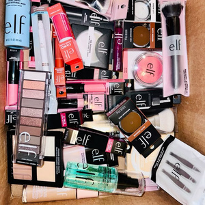 MAKEUP