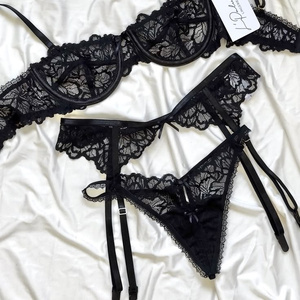 LINGERIE