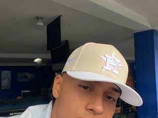 Hot-boy4