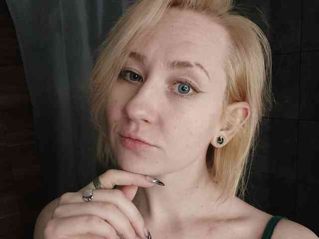 Winona_White