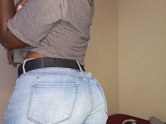 freakcurvy8