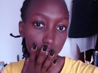 My Age Is 26 Yrs Old And I Come From Nairobi, I'm A Live Chat Lovely Woman