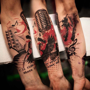 Pay for a tattoo)