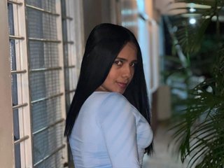 A Live Chat Stunning Female Is What I Am, I'm 20 Years Of Age