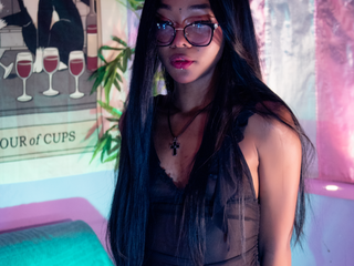 Am I your pretty girl?