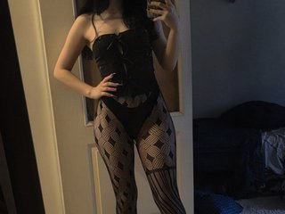 Juicy-Vikki