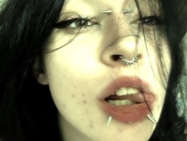 Juicy-Vikki