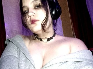 A Sex Webcam Attractive Sweet Thing Is What I Am! I'm 18 Years Of Age