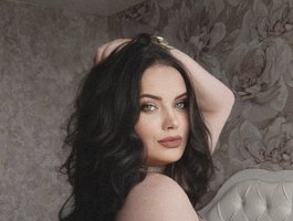 AllieEve webcam