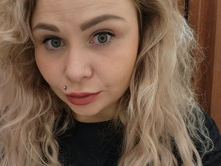 YourFunnyBlondiee