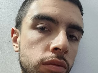 I'm 25 Yrs Old! My Name Is Fvckhorneyguy! I Am A Blonde