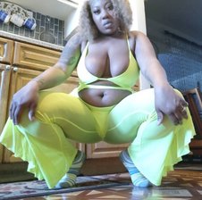 JuicyBella