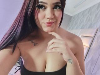 Come and stay close... I don't bite (much!)