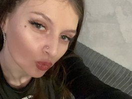 AnnaLovely