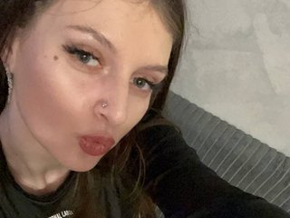 I Live In Munhen, I'm A Camming Seductive Babe! I'm 20 Years Of Age