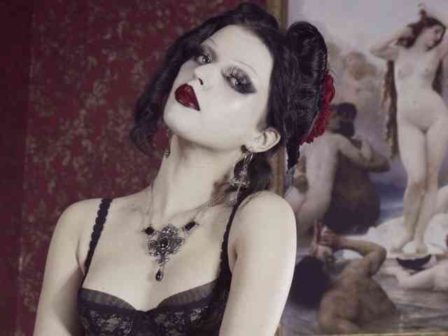 NaughtyAnna