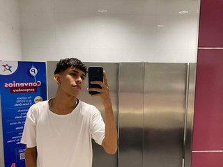 My BongaCams Model Name Is Misterjhonxxxc! I Am A Brunette