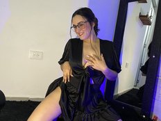 Elizabeth-Lamer Gallery Image 1