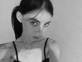 adelinaaaa77
