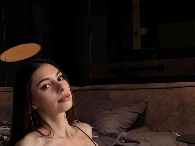 AmelieCrosby