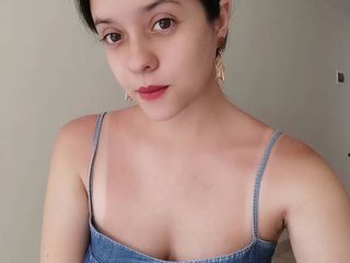 I'm A Live Webcam Lovely Woman And I Am Named RositaFragolina And I Live In Milano
