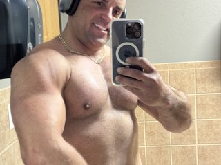 I Am A Brunette And I Come From Reno, My Age Is 40 Years Old