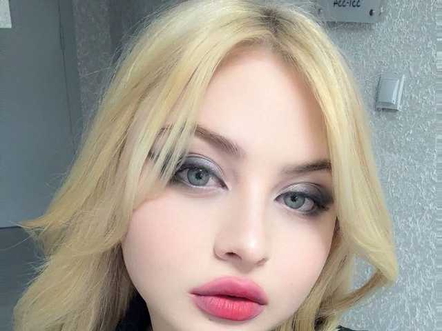 BlondeBond