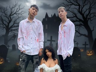 Innocent-Looks