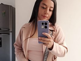 Jazmin-whiteLive Webcam