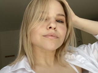 My Age Is 20 Yrs Old! My Model Name Is Focusnica