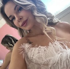 AnnaHere