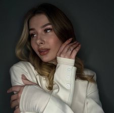 EvaEllis