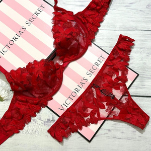 Red lingerie ♥