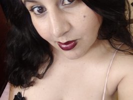 emilynessa webcam model