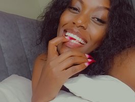 Sexymaya22