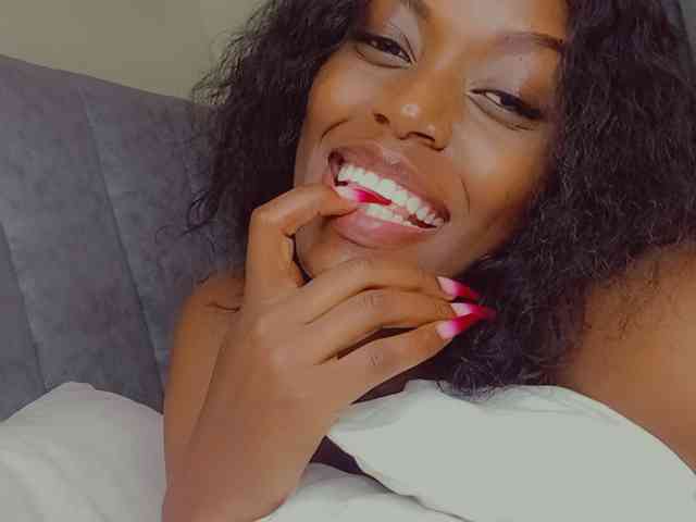 Sexymaya22