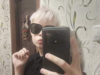 I Am A Blonde! My Age Is 18 Yrs Old And I Am From New York