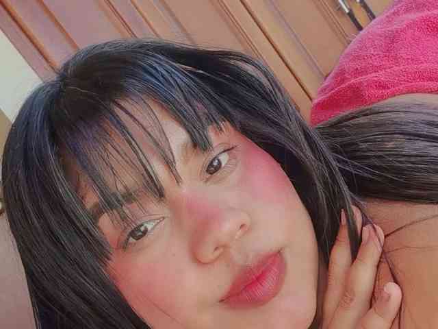 NayaraHanni1
