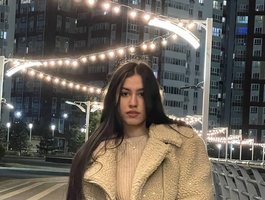 mia-khalif