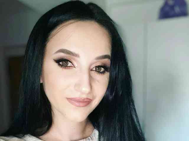 Julia-Jae