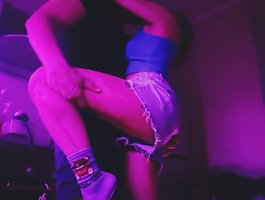 lisa69-mur from bongacams