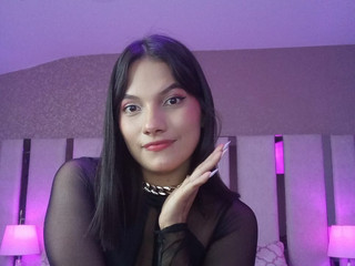 Do you like how black looks like? 🖤