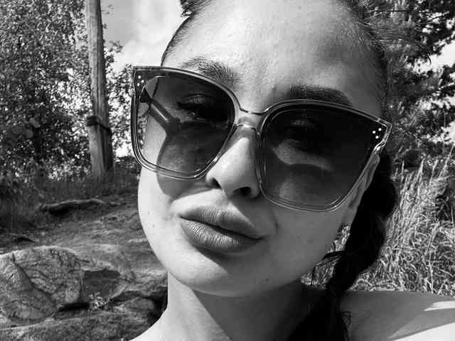 Alina-102