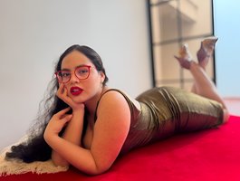 curvy-cumeater