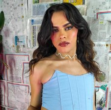 Laira-hotgirl
