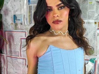 Laira-hotgirl