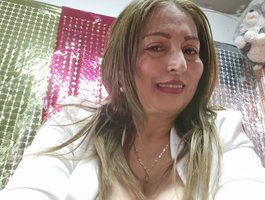 miatitsmature webcam